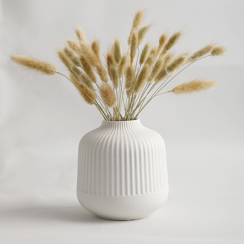 Groeg Ceramic Vase (White) from FortyTwo