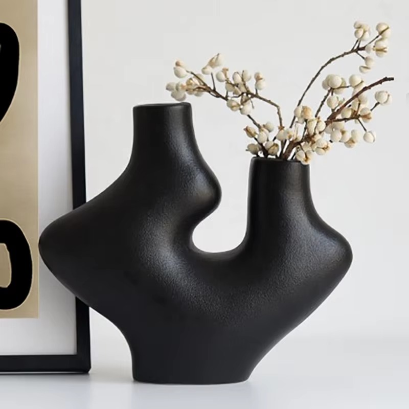 Rumyana Vase (White) from FortyTwo