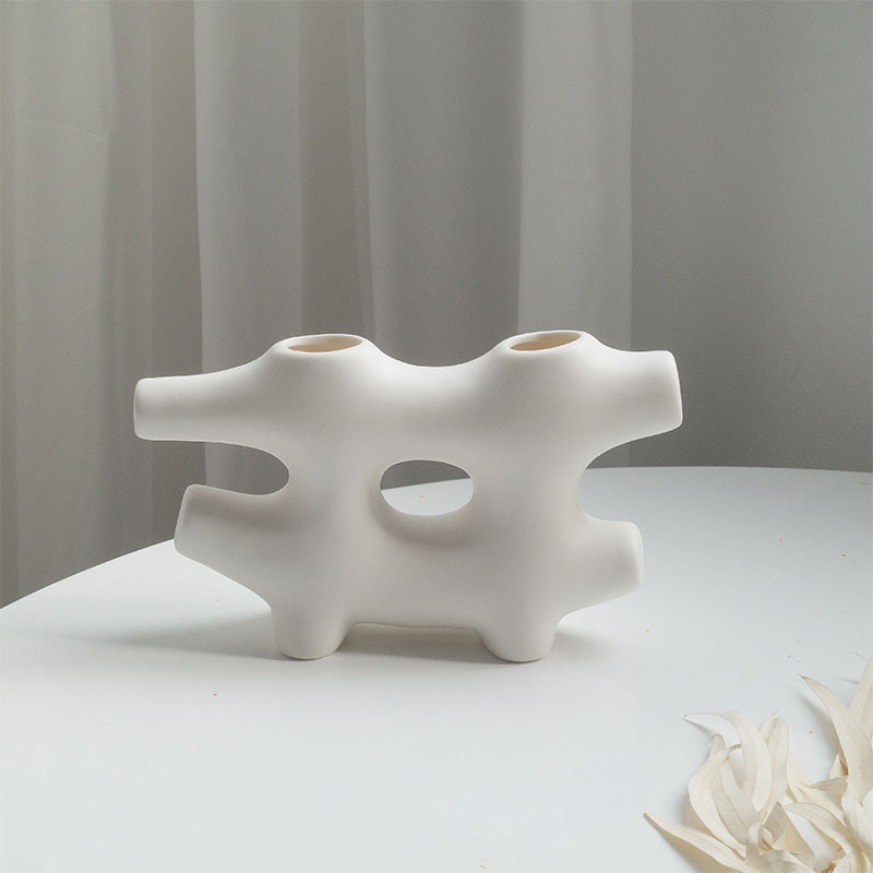 Ramzi Ceramic Vase (White) from FortyTwo