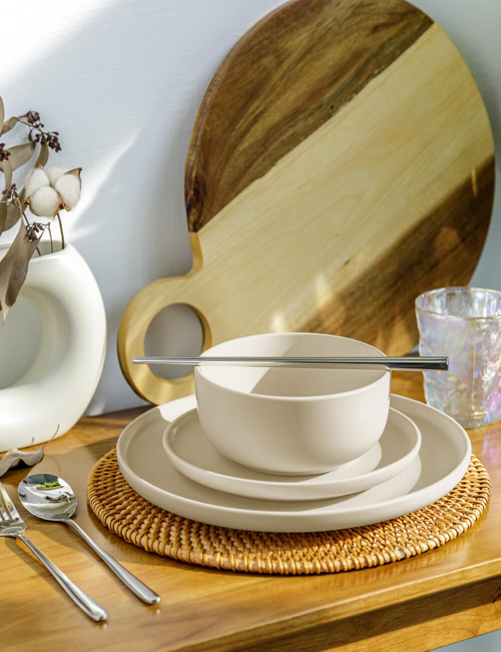 Dinnerware & Flatware